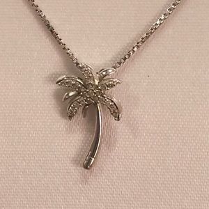 10Kt White Gold Palm Tree w/ diamond chips